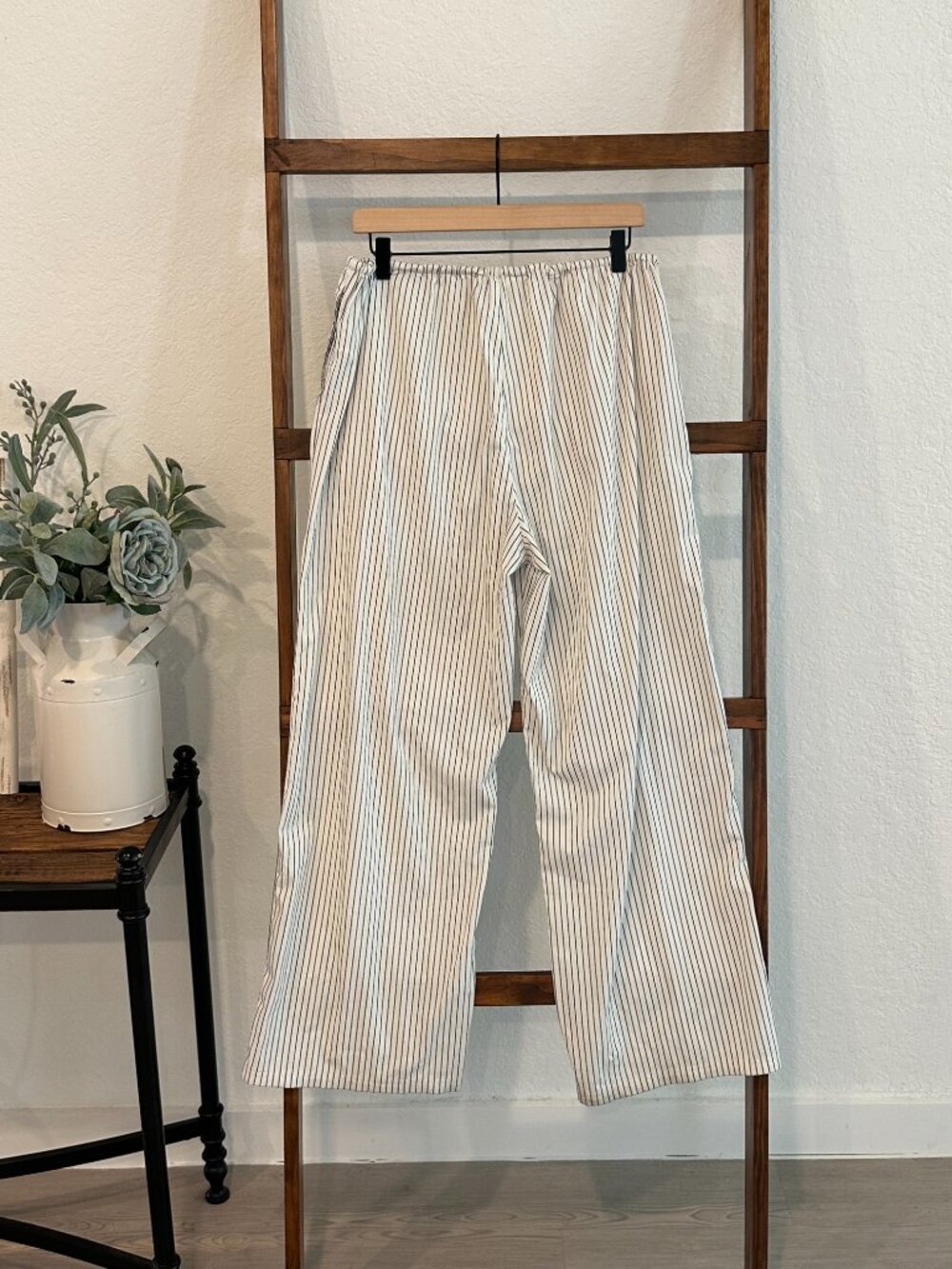 American Eagle White Blue Stripe Drawstring Pants Medium Casual Lounge Beach Pan - Picture 7 of 14